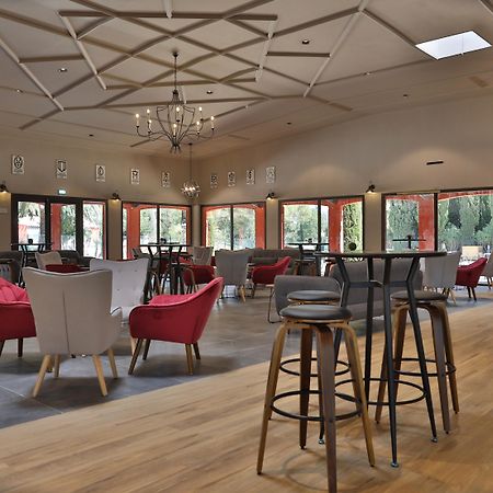 Sowell Residences Les Mazets Арл Екстериор снимка