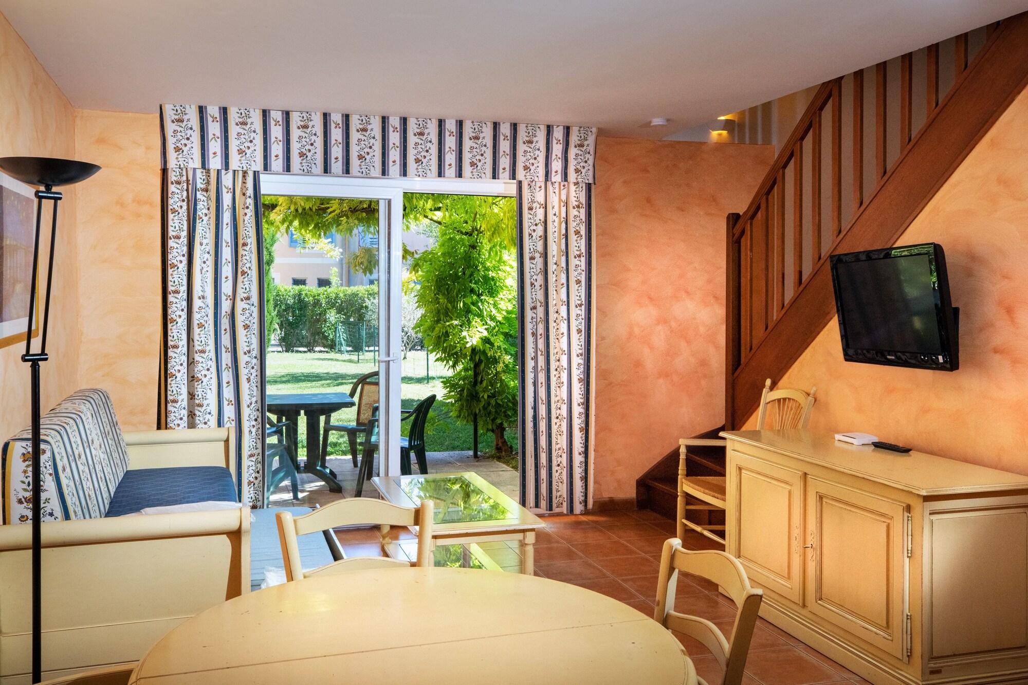 Sowell Residences Les Mazets Арл Екстериор снимка