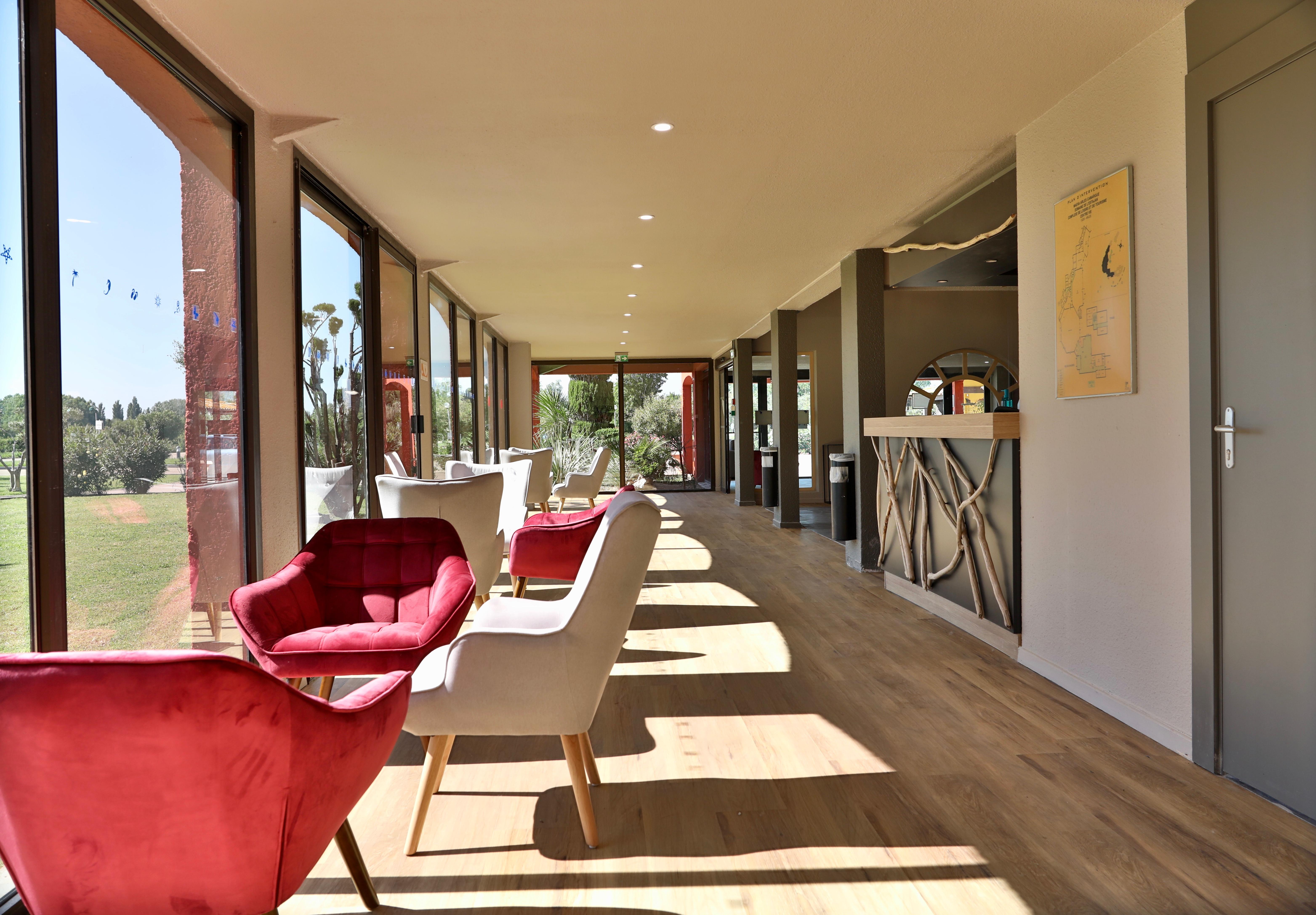 Sowell Residences Les Mazets Арл Екстериор снимка