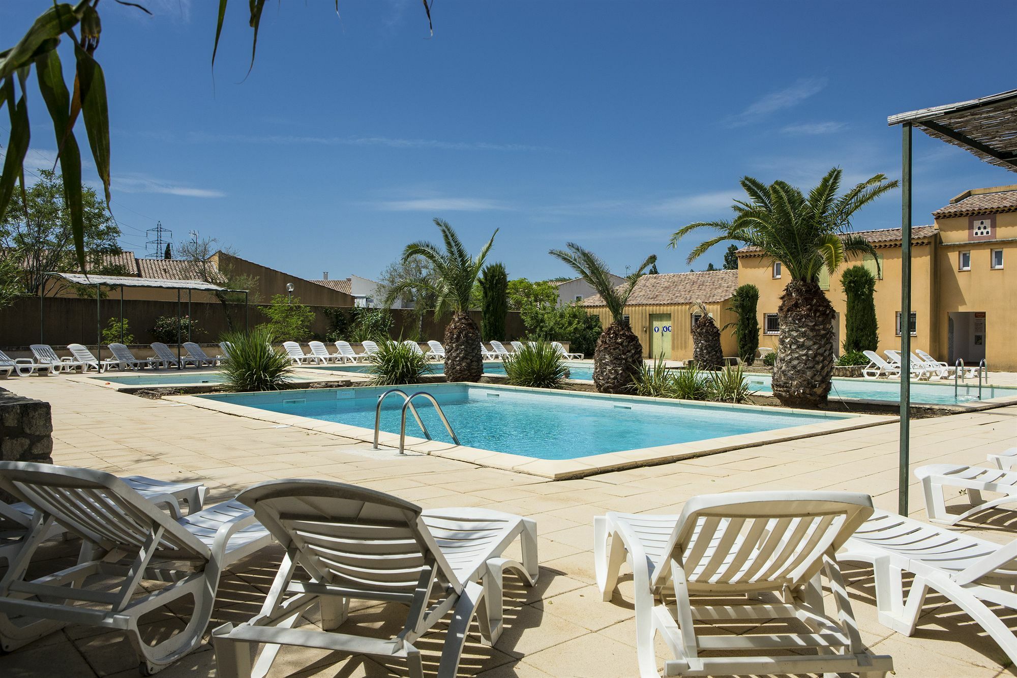 Sowell Residences Les Mazets Арл Екстериор снимка